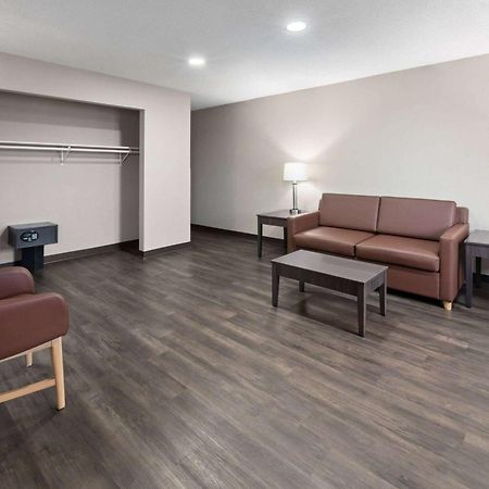 Super 8 By Wyndham Summersville - New River National Park Εξωτερικό φωτογραφία