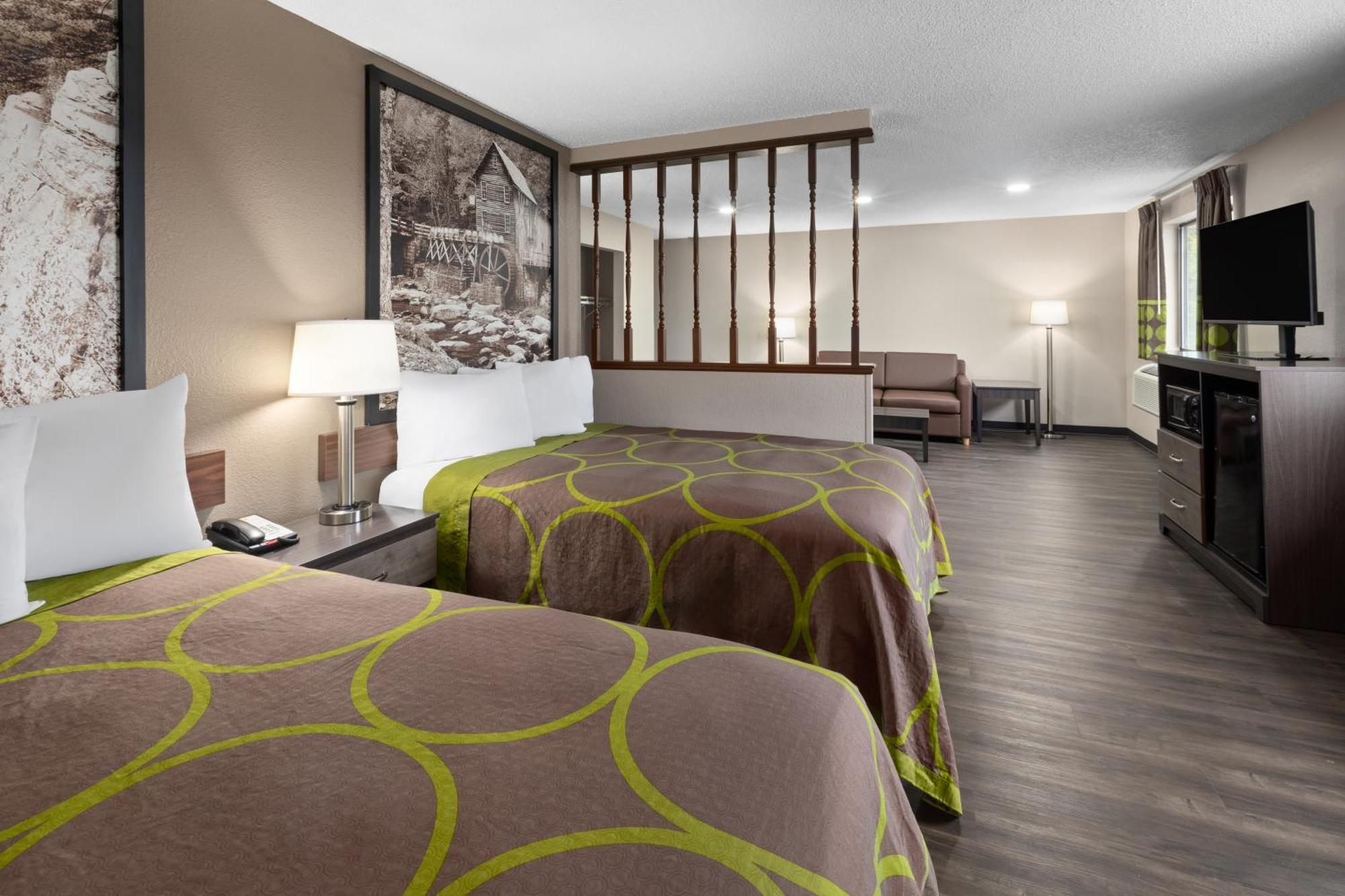 Super 8 By Wyndham Summersville - New River National Park Εξωτερικό φωτογραφία